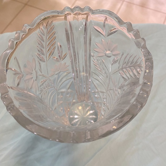 VINTAGE CRYSTAL VASE MARGARET by ANNA HUTTE - Picture 3 of 5